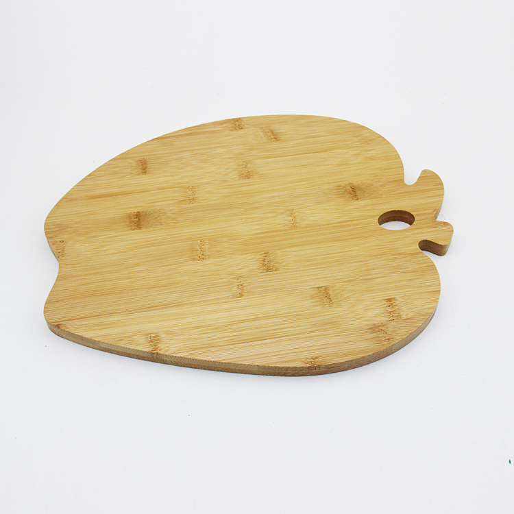 Apple shape bamboo cutting board 